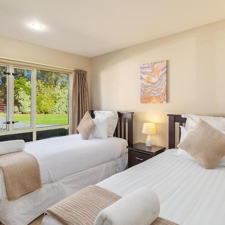 The Meadows Villa Christchurch Luaran gambar