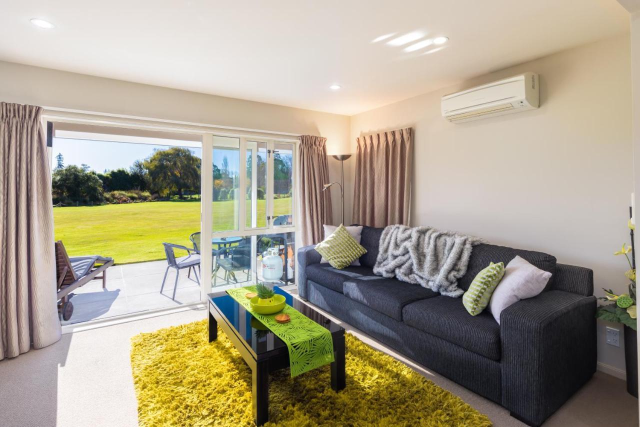 The Meadows Villa Christchurch Luaran gambar