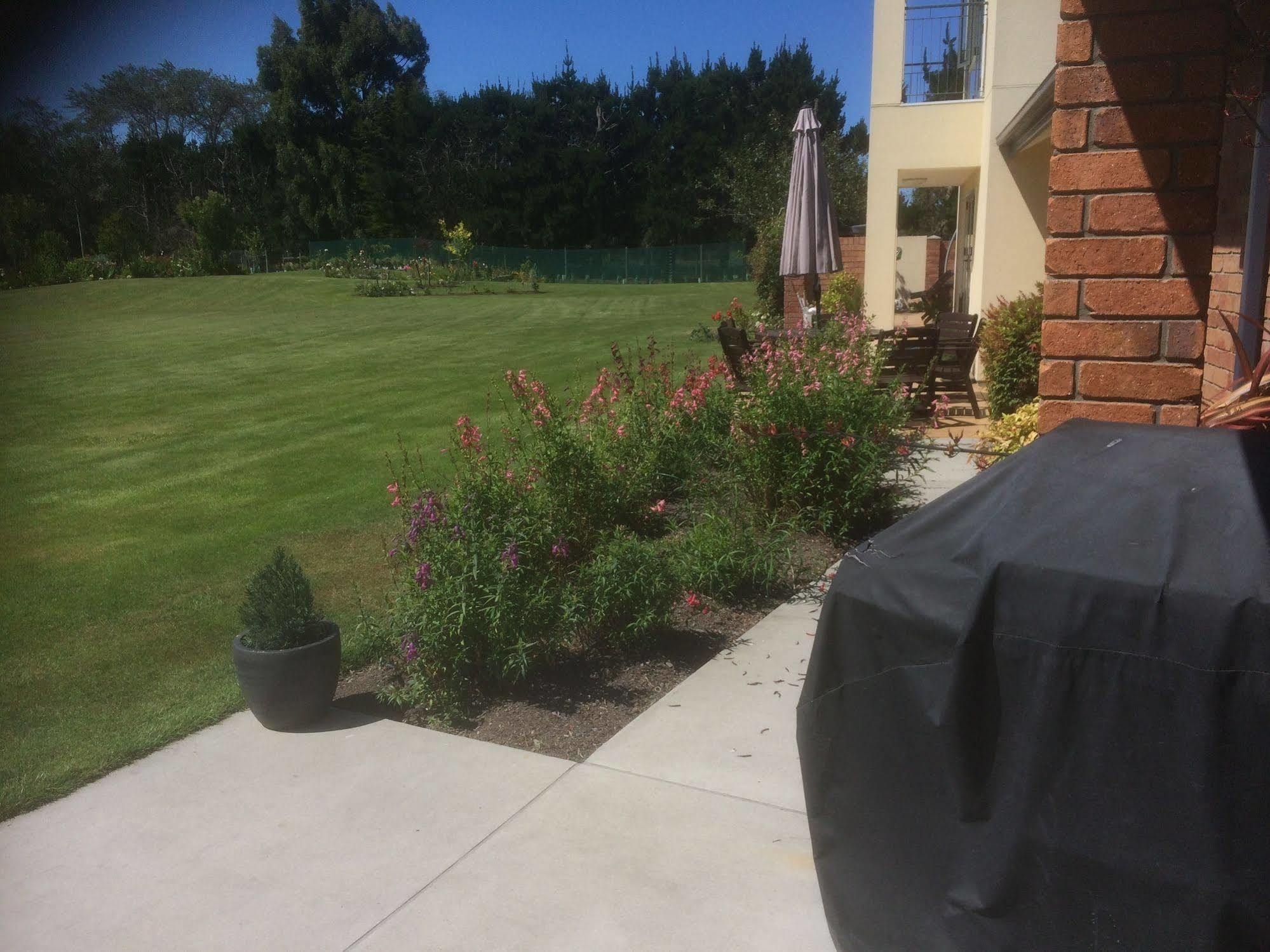 The Meadows Villa Christchurch Luaran gambar